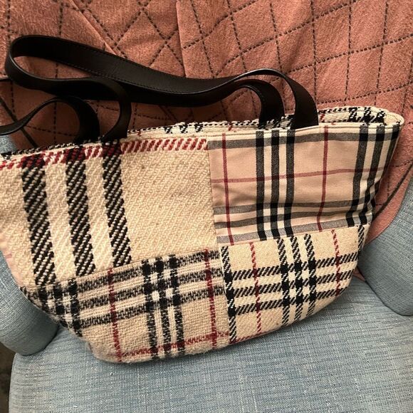 Burberry *RARE* *CABIN COUTURE* Wool Novacheck Plaid Tote Bag - Picture 10 of 15